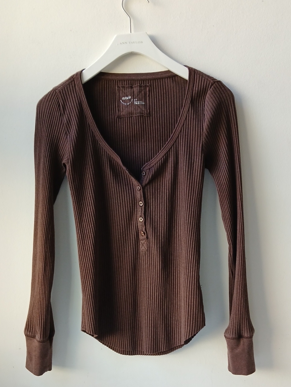 Aerie V Neck Henley Brown Women's Small
